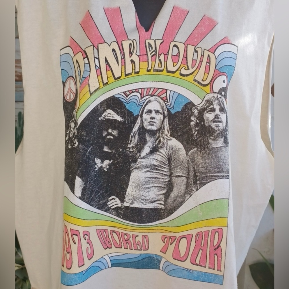 New Pink Floyd '73 Worl Tour Crop Tank Top Sz Large. NWOT